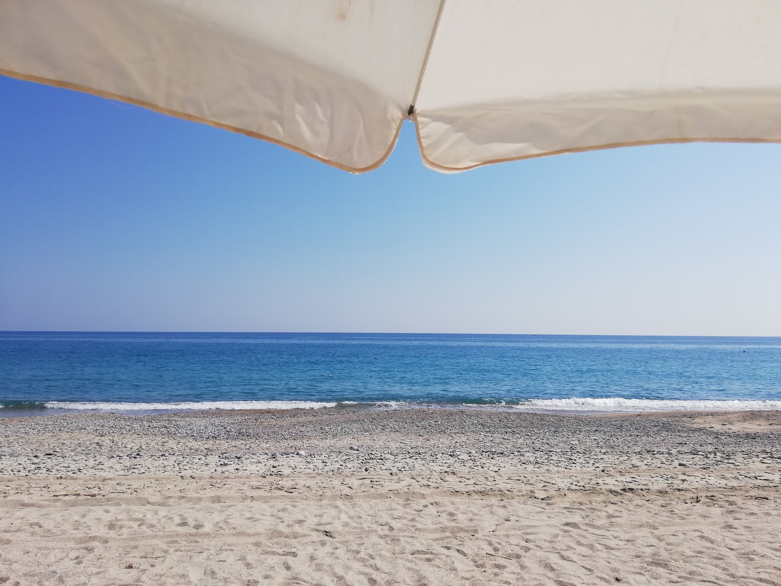 Spiaggia Santa Caterina dello Ionio的照片 - 受到放松专家欢迎的热门地点