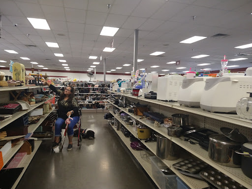 Thrift Store «3 Way Thrift Store, Inc.», reviews and photos, 13390 Central Ave, Chino, CA 91710, USA