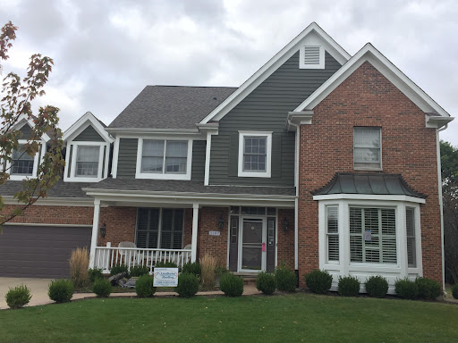 Roofing Contractor «Lindholm Roofing», reviews and photos, 3588 N Milwaukee Ave, Chicago, IL 60641, USA