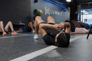 Summit Fitness Club - Entrenamiento Dirigido image
