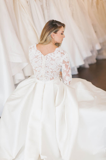 Clothing Alteration Service «Malindy Elene Bridal Boutique», reviews and photos, 2109 W Kennedy Blvd, Tampa, FL 33606, USA