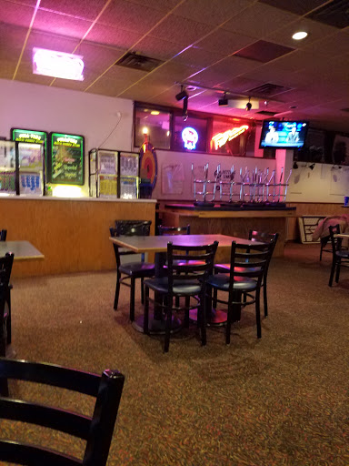 Bowling Alley «Classic Bowl», reviews and photos, 11707 Round Lake Blvd NW, Coon Rapids, MN 55433, USA