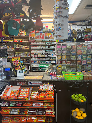 Convenience Store «Happy Foods», reviews and photos, 2099 N Highland Ave, Clearwater, FL 33755, USA