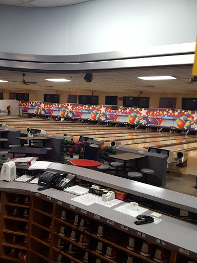 Bowling Alley «Bowl America Woodbridge», reviews and photos, 13409 Occoquan Rd, Woodbridge, VA 22191, USA