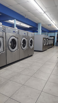 Plaza Laundry Mat - Photo 2 - Car repair in Torrance, CA, Torrance
