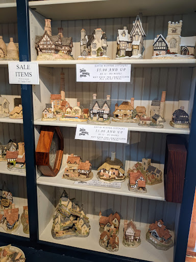 Candy Store «Wayside Country Store», reviews and photos, 1015 Boston Post Rd E #1, Marlborough, MA 01752, USA