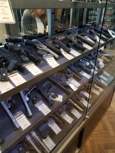 Sporting Goods Store «Brownells, Inc.», reviews and photos, 3006 Brownells Pkwy, Grinnell, IA 50112, USA