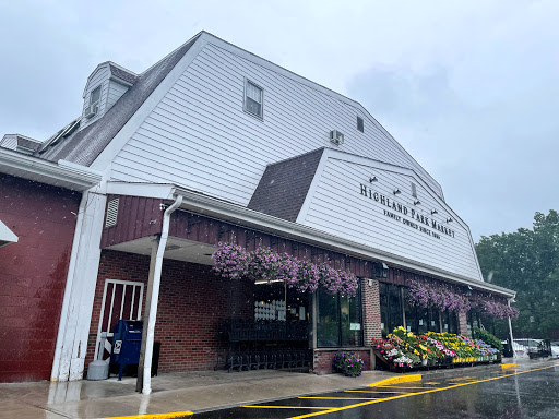 Grocery Store «Highland Park Market», reviews and photos, 317 Highland St, Manchester, CT 06040, USA