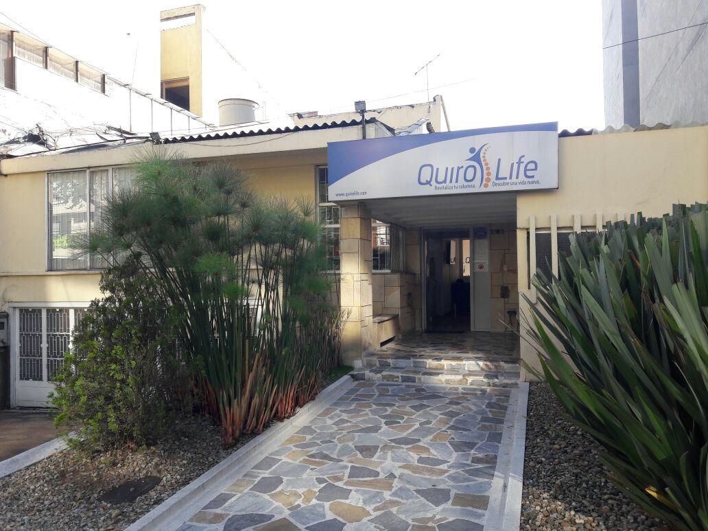 QUIROPLUS Centro Quiropráctico