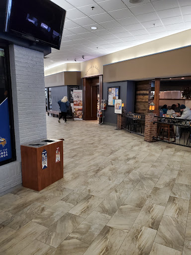 Shopping Mall «Valley Creek Mall», reviews and photos, 1750 Weir Dr, St Paul, MN 55125, USA