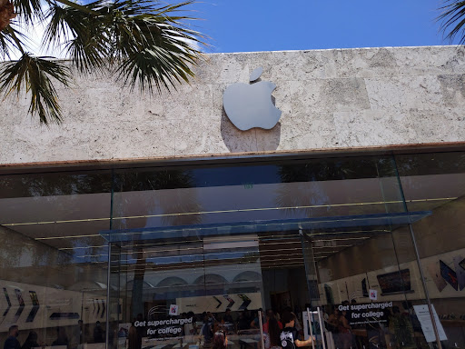 Computer Store «Apple Lincoln Road», reviews and photos, 1021 Lincoln Rd, Miami Beach, FL 33139, USA