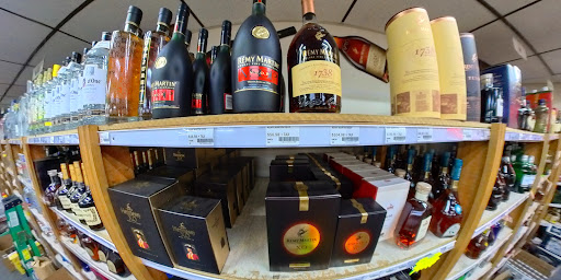 Liquor Store «Copley Liquor Express», reviews and photos, 1414 Copley Rd, Akron, OH 44320, USA