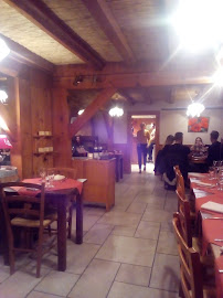 Atmosphère du Restaurant Auberge de la Combe Geay à Les Fins - n°12