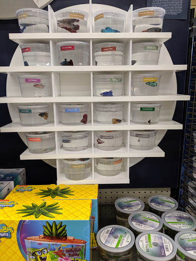 Pet Supply Store «Petco Animal Supplies», reviews and photos, 1215-1309 NJ-33 #1, Hamilton Township, NJ 08690, USA