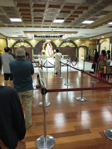 Hindu Temple «Shirdi Sai Cultural and Community Center», reviews and photos, 465 Lincoln Hwy, Iselin, NJ 08830, USA
