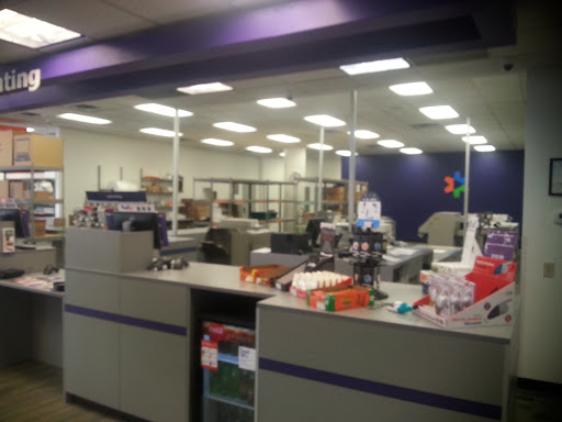 Print Shop «FedEx Office Print & Ship Center», reviews and photos, 933 N Main St, Layton, UT 84041, USA