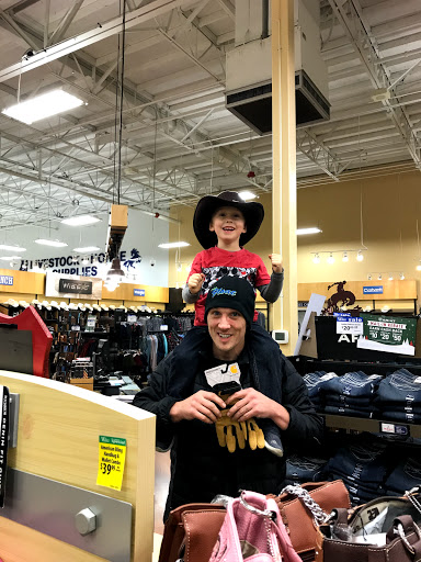 Animal Feed Store «Wilco Farm Store», reviews and photos, 3408 Hunt St NW, Gig Harbor, WA 98335, USA