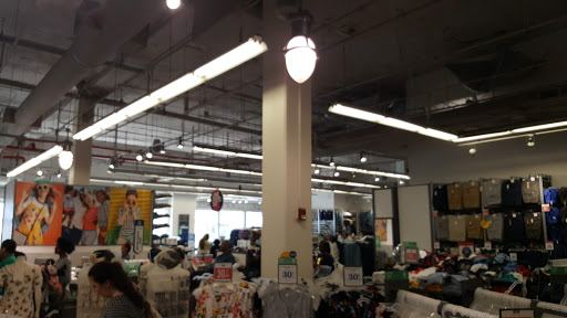 Clothing Store «Old Navy», reviews and photos, 1009 Flatbush Ave, Brooklyn, NY 11226, USA