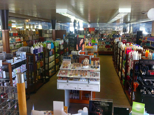 Beauty Salon «Beauty Connection Plus», reviews and photos, 1937 Santa Rosa Ave, Santa Rosa, CA 95407, USA