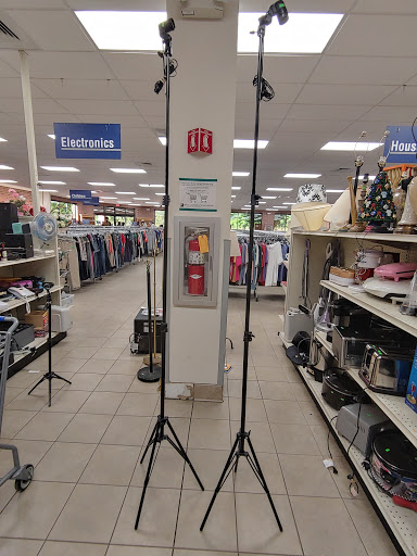 Thrift Store «Goodwill Retail Store», reviews and photos, 514 Waughtown St, Winston-Salem, NC 27127, USA