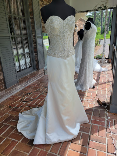 Bridal Shop «Andrews Bridal Shoppe & Tuxedo Central», reviews and photos, 2806 Montgomery Hwy, Dothan, AL 36303, USA