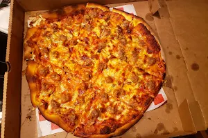 Howard's Pizza image
