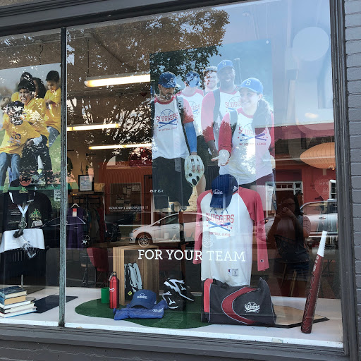 Custom T-shirt Store «CustomInk - Custom T-shirt Store - Richmond», reviews and photos, 3401 W Cary St, Richmond, VA 23221, USA