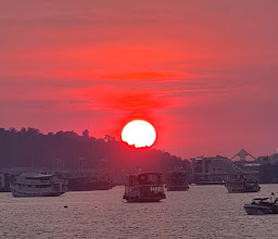Pattaya Beach Lock 88 photo
