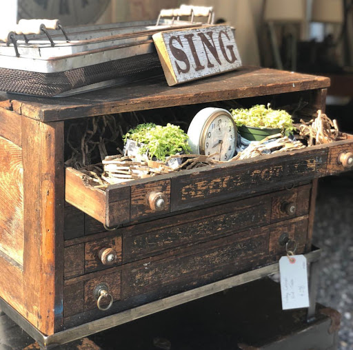 Home Goods Store «Chartreuse & co», reviews and photos, 4007 Buckeystown Pike, Frederick, MD 21704, USA