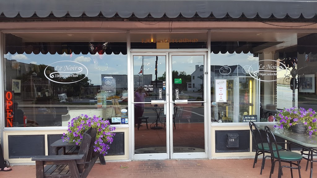 Le Noir Restaurant 37771