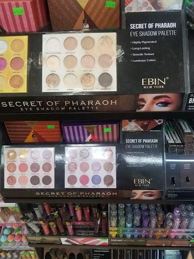 Beauty Supply Store «P J Beauty Supply», reviews and photos, 4608 S Damen Ave, Chicago, IL 60609, USA