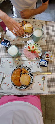 Petit déjeuner Chambre d'hôtes B&B La Genesa 22012 Cernobbio