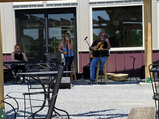 Winery «Alba Vineyard», reviews and photos, 269 Riegelsville Warren Glen Rd, Milford, NJ 08848, USA