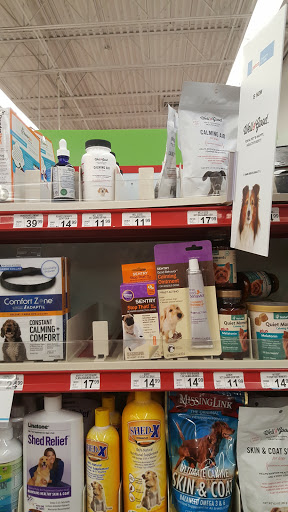 Pet Supply Store «Petco Animal Supplies», reviews and photos, 3520 Veterans Memorial Blvd, Metairie, LA 70002, USA