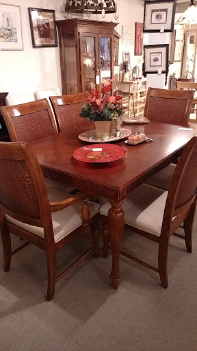 Consignment Shop «What A Find», reviews and photos, 154 Huttleston Ave, Fairhaven, MA 02719, USA