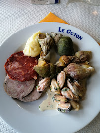 Plats et boissons du Restaurant de type buffet Le Guyon à Venansault - n°8