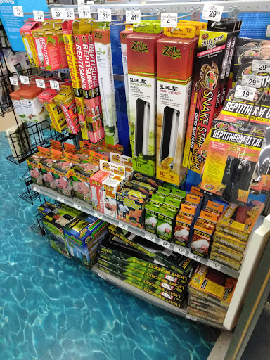 Pet Supply Store «Petco Animal Supplies», reviews and photos, 1220 Commons Cir, Plover, WI 54467, USA