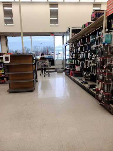 Discount Store «Big Lots», reviews and photos, 300 Enterprise St, Sterling, VA 20164, USA