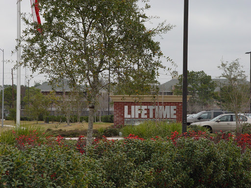 Gym «Life Time Fitness», reviews and photos, 7717 Willow Chase Blvd, Houston, TX 77070, USA