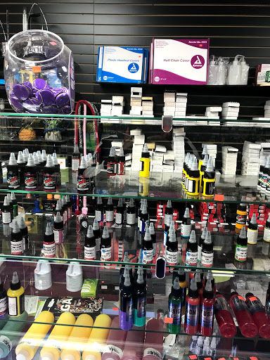 Supermarket «Rowes Supermarket», reviews and photos, 8595 Beach Blvd #329, Jacksonville, FL 32216, USA