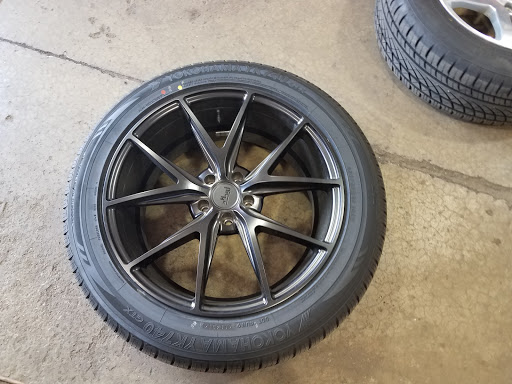 Tire Shop «Discount Tire Store - Orland Park, IL», reviews and photos, 9470 W 159th St, Orland Park, IL 60467, USA