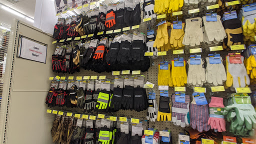 Hardware Store «Harbor Freight Tools», reviews and photos, 6808 W Greenfield Ave, West Allis, WI 53214, USA