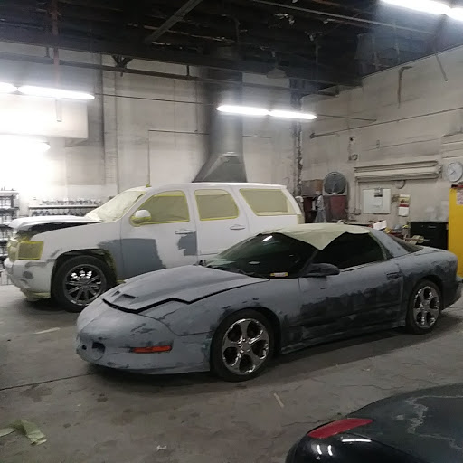 Auto Body Shop «Maaco Collision Repair & Auto Painting», reviews and photos, 288 S E St, San Bernardino, CA 92401, USA