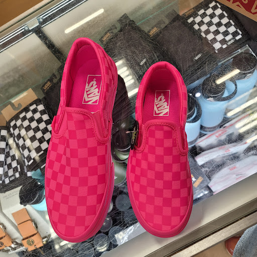 Shoe Store «Journeys», reviews and photos, 15900 La Cantera Pkwy #6635, San Antonio, TX 78256, USA