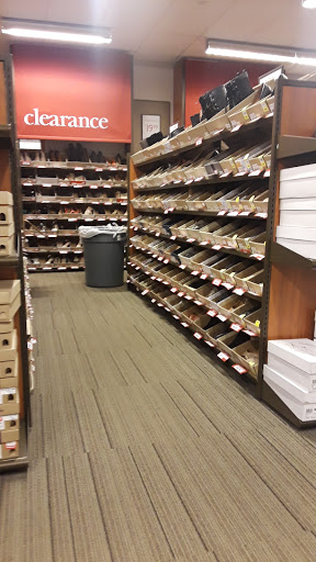 Shopping Mall «North Bend Premium Outlets», reviews and photos, 461 S Fork Ave SW, North Bend, WA 98045, USA