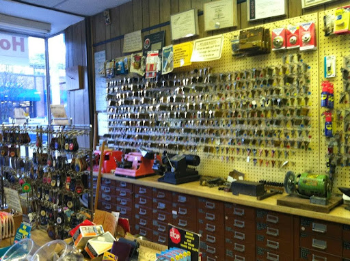 Locksmith «Hoblin Locksmiths», reviews and photos, 69 Garth Rd, Scarsdale, NY 10583, USA