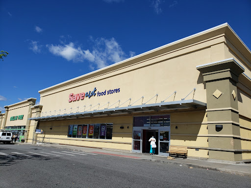 Grocery Store «Save-A-Lot», reviews and photos, 540 Pequonnock St, Bridgeport, CT 06604, USA