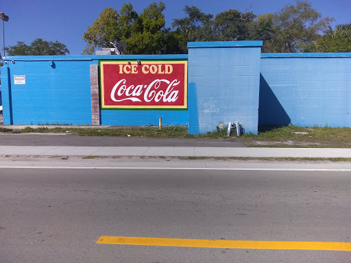 Palm Ave Grocery, 1936 Palm Ave, Fort Myers, FL 33916, USA, 