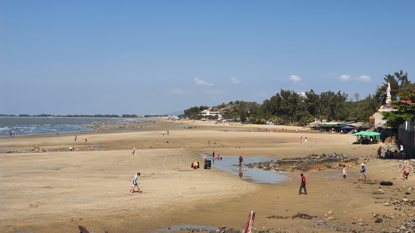 Foto di Long Hai Beach e l'insediamento
