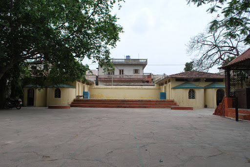 Mayura School